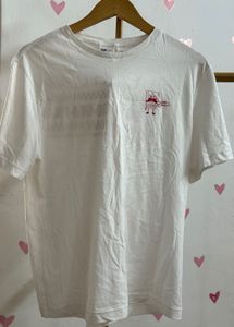 White Graphic tee