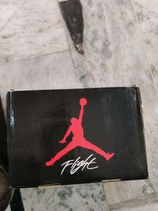 Jordan Retro 4 Black