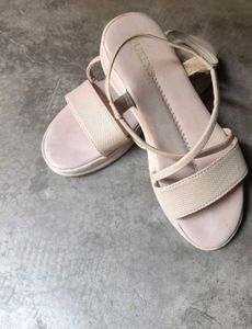 Sandle