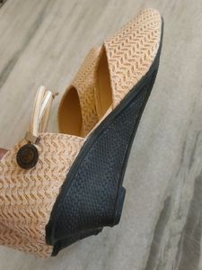 Beautiful Cream Shining Sandals ✨✨