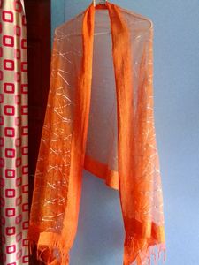 Women Kurta , Skirt And Dupatta Set