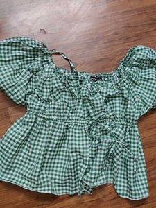 Green Gingham Puff Sleeve Top