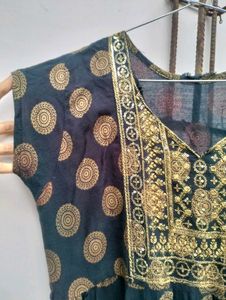 Elegant dark green kurti &amp; grey white pant