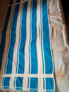 2 Towels