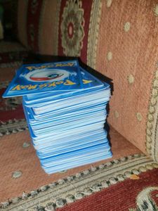 140 Mixed Pokemon Cards
