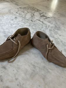 Men’s Casual Shoes - Stylish Comfort