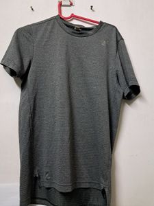 Reebok Grey Activewear Tshirt Medium Polyester