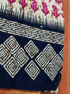 Women Thread Mirror Embroidered Cotton Print Suit