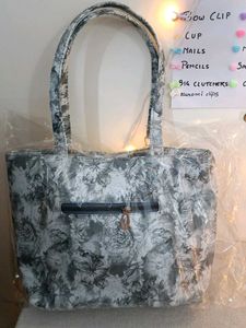 Stylish 'Smile' Tote Bag