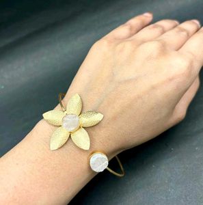 Floral Bangle