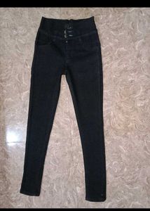 Black High-Waisted Jeans