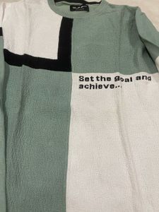 Stylish Graphic Print T-Shirt