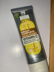 GARNIER BRIGHT COMPLETE SERUM CLEANSER