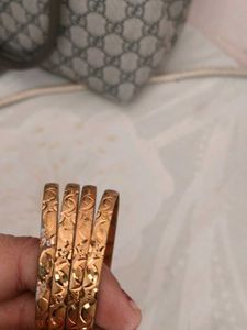 Bangles Gold Look