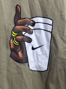 OLIVE TEE💚