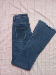 Low Raise Simple Flare Jeans