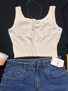 URBANIC White tank top🫶🏼