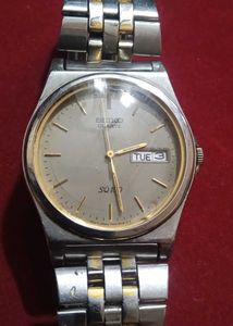 Seiko Quartz SQ100 Watch