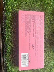 12 Colours Eyeshadow + 1 Highlight