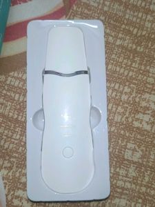 Black And White Head Removal Tool