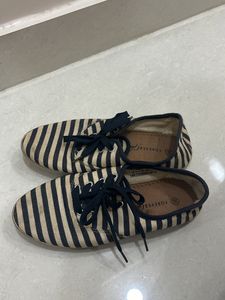 Casual Shoe