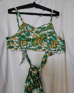 Floral Print Crop Top