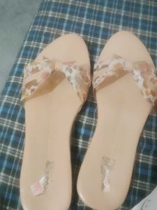 Flat Slipper In Good Condition 🥰