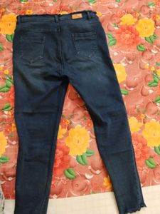 Frayed Hem Jeans