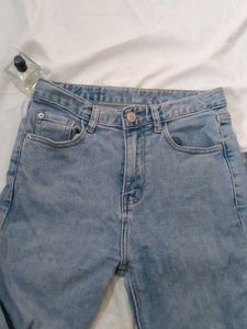 Straight Streachable Jean