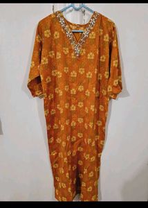 Combo Floral Print Kurti And One Kurta Pant