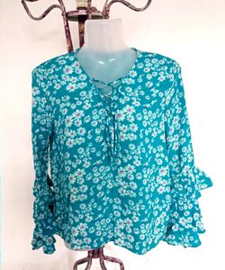 Splash Daisy Printed Ruffle Sleeves Top