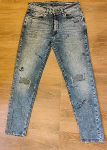 Distressed & Graphic Print Jeans