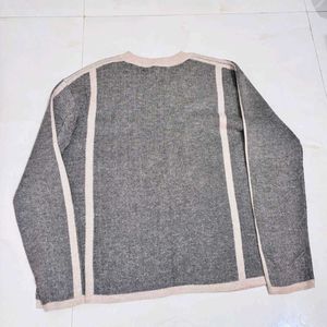 Stylish Gray Knit Sweater