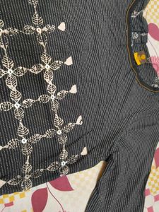 Stylish Patterned Top