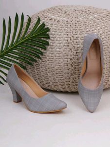 Women Bellies Sandal (Grey, 4)