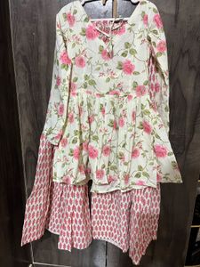 Floral Print Long Sleeve Top