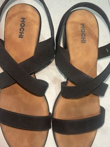 Mochi Black Elastic Sandals