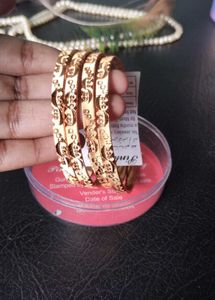 Gold-toned Bangle Set