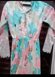 Floral Dress💮🌸