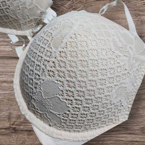 36DD Size Premium And Luxurious Bra 2 Way Straps