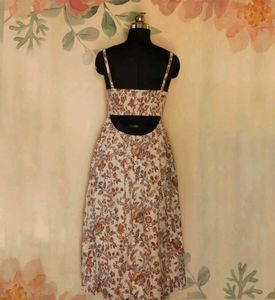 Floral Print Smocked Sundress With Pockets