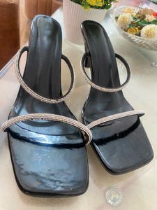 Price Drop ⚡️Rhinestone Trendy Black Heels