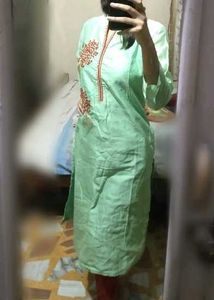 Elegant Green Embroidered Kurti