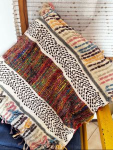 1 Woven Cushion Cover &amp; Game Of Thrones Poster