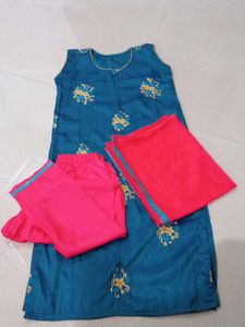 Beautiful Teal &amp; Pink Salwar Kameez