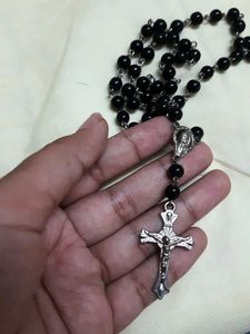 Cristian Cross Pendant Chain