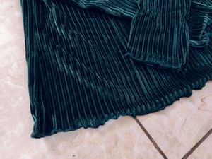 Shein Green Fitted Top