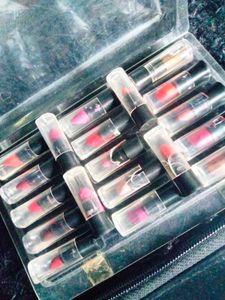 Lipstick Tester With Freebie Pouch.