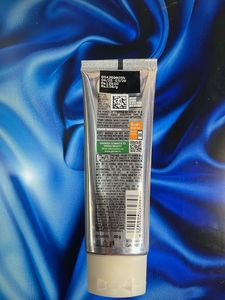 Garnier Vitamin C Serum Cleanser