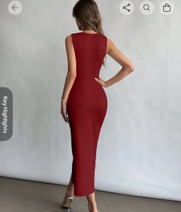 Elegant Maroon Bodycon Midi Dress